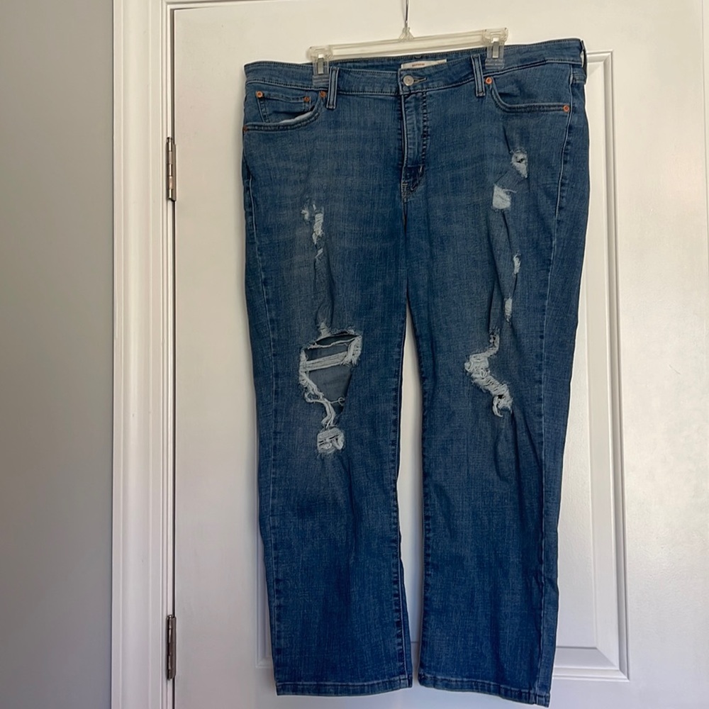 LEVI’S Plus size Ripped Jeans